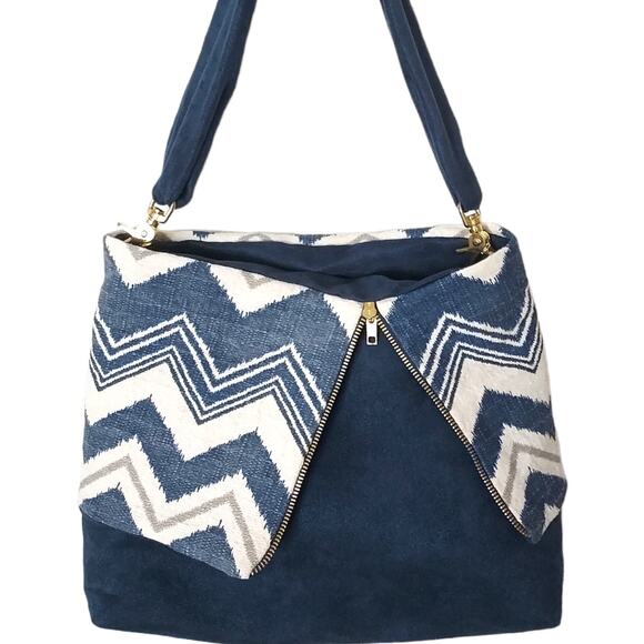 Boho Blue White Chevron Tapestry Velvet Large Handbag Purse Clutch like NEW - Picture 2 of 6